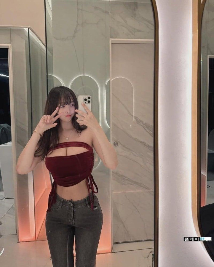피지컬로 찍어 누르는 쇼핑몰 사장님 조예지